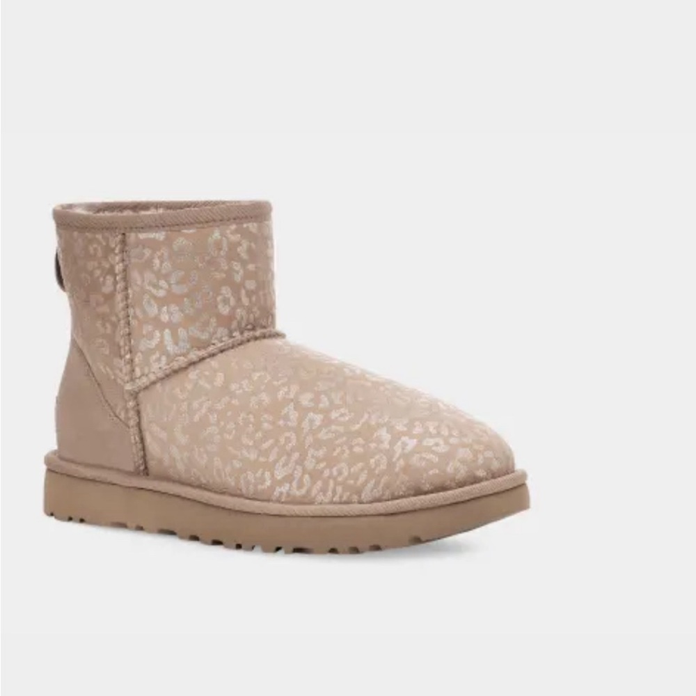 UGG Classic Mini Snow Leopard